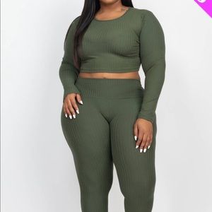 2 pc crop top and leggings